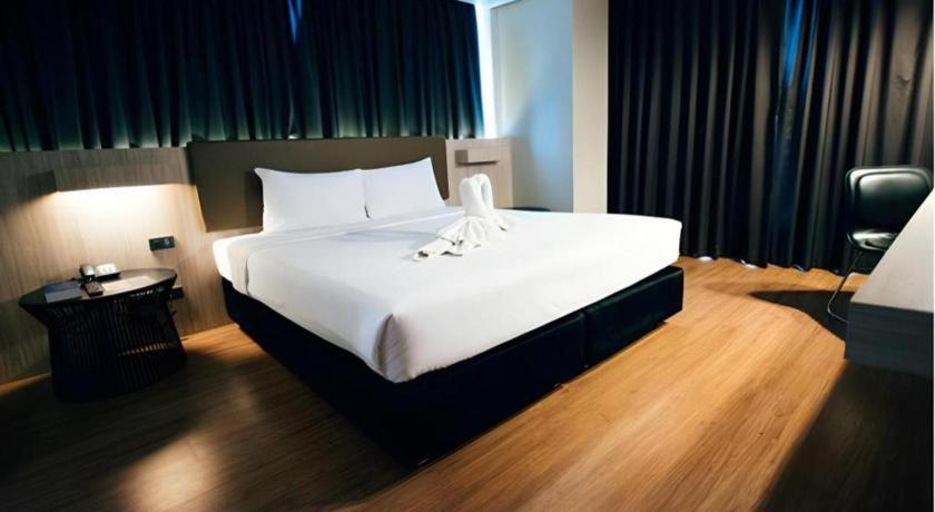 The Heritage Silom Hotel Bangkok Zewnętrze zdjęcie